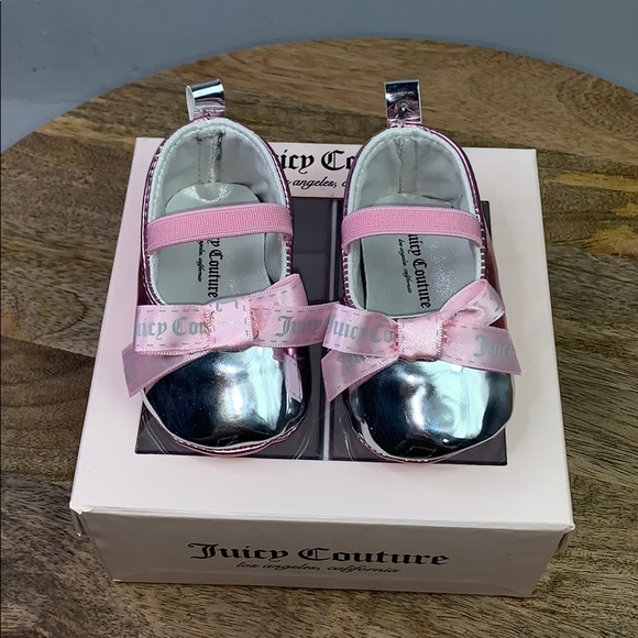 Juicy Couture Other - Juicy Couture Baby Venice Crib Shoes